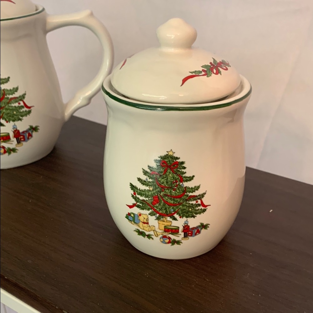 Holiday Tree Serveware Set - Picture 6 of 10